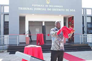 Mais alto Magistrado da Nação inaugura Tribunal Judicial com repto à protecção da criança